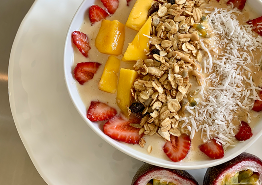 peanut butter and banana smoothie bowl